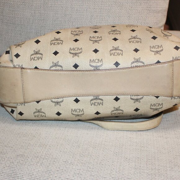 MCM Visetos Beige Shoulder Bag - Picture 6 of 8